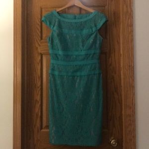 Green Dress Adrianna Papell